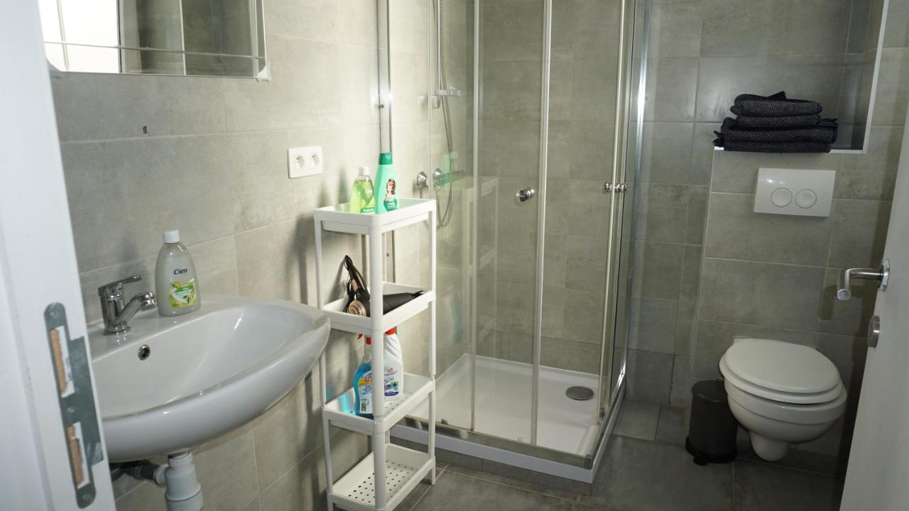 Roosevelt Apartments. Αμβέρσα Εξωτερικό φωτογραφία