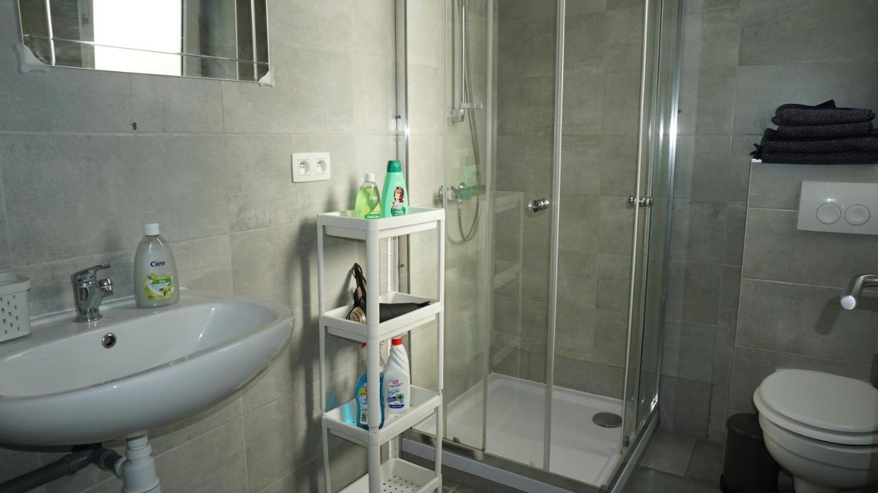 Roosevelt Apartments. Αμβέρσα Εξωτερικό φωτογραφία